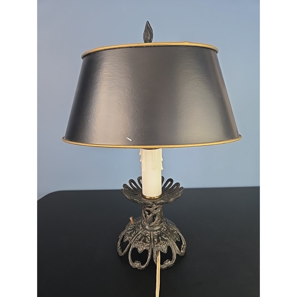 Vintage Leviton Cast Iron Metal‎ table lamp Dual Socket double light Lamp Black